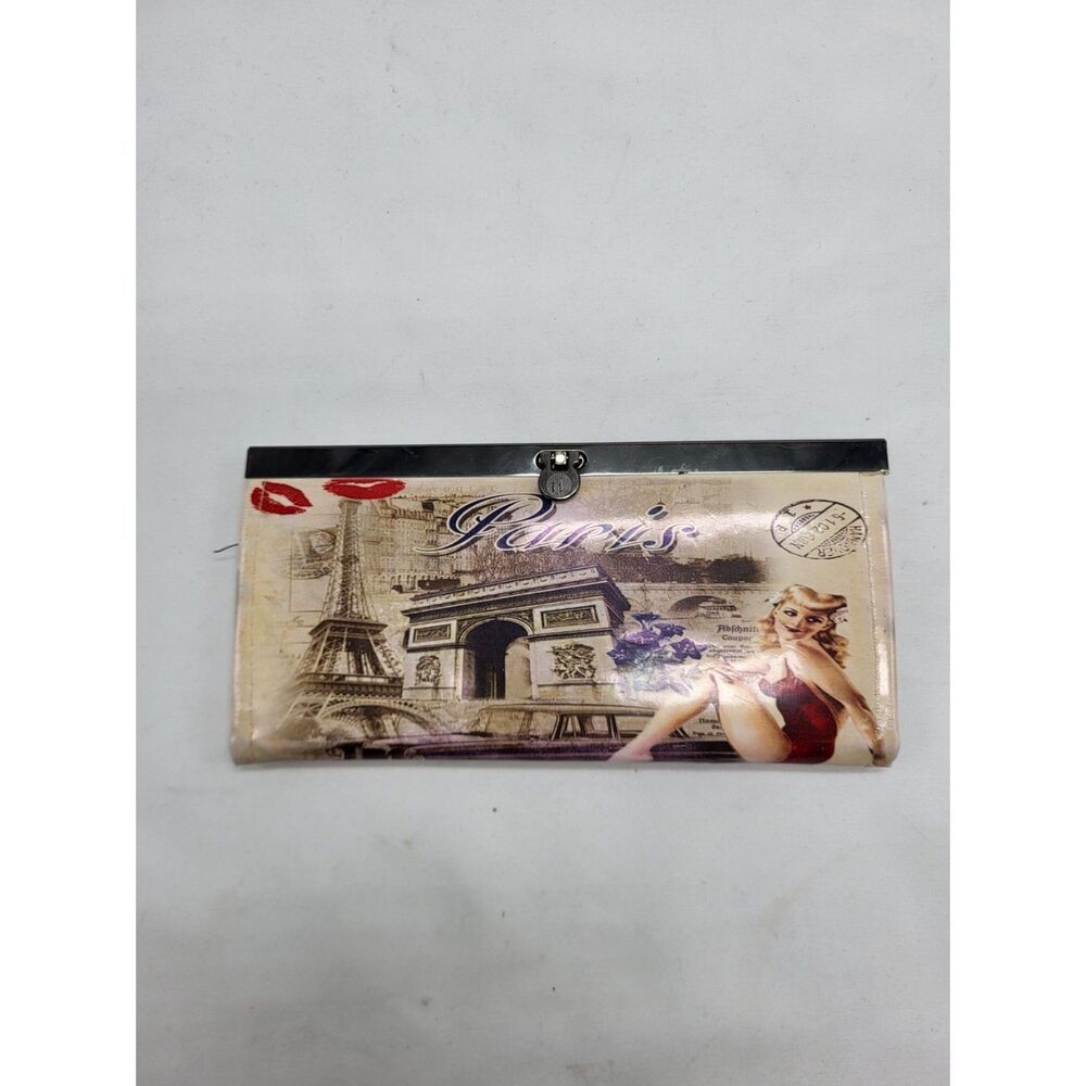 Paris Clutch *NEW*
